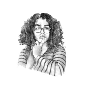 Portrait un crayonné, noir et blanc, d'une femme au cheveux bouclé et court, avec des lunettes et un haut à rayures